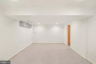 1838 Golf View Ct, Reston, VA 20190 - Photo 37