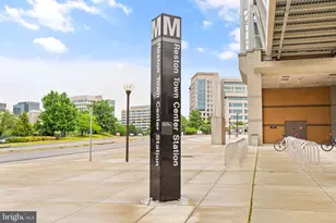 1838 Golf View Ct, Reston, VA 20190 - Photo 55