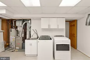 1838 Golf View Ct, Reston, VA 20190 - Photo 41