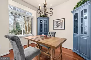 12304 Fort Buffalo Cir, Fairfax, VA 22033 - Photo 9