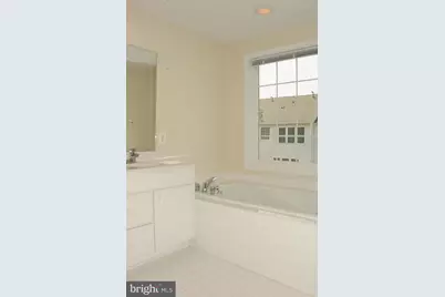 2492 Terra Cotta Circle, Herndon, VA 20171 - Photo 23