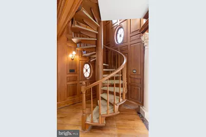 8537 Old Dominion Drive, McLean, VA 22102 - Photo 17