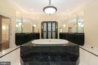 8537 Old Dominion Drive, McLean, VA 22102 - Photo 27