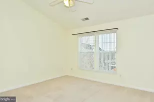 6414 Lureta Ann Ln, Springfield, VA 22150 - Photo 13