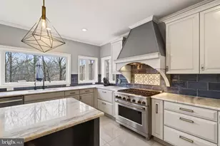 8020 Pohick Rd, Springfield, VA 22153 - Photo 17