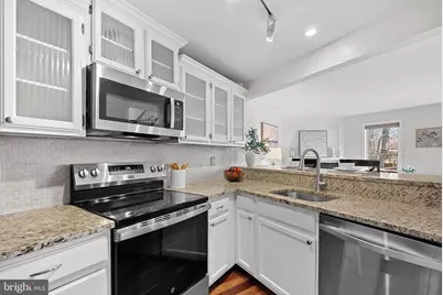 2148 Whisperwood Glen Lane, Reston, VA 20191 - Photo 5