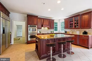 6975 Idylwood Rd, Falls Church, VA 22043 - Photo 11