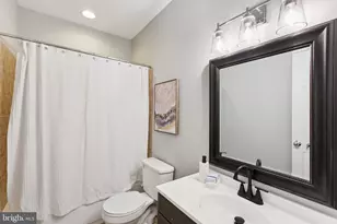 7351 Nicole Marie Ct, McLean, VA 22101 - Photo 21