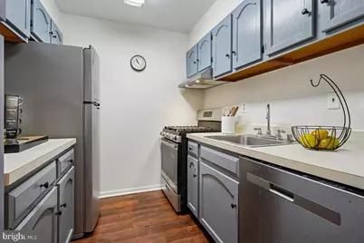 5902 Cove Landing Road #304, Burke, VA 22015 - Photo 11