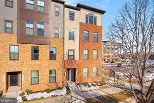 14522 George Carter Way, Chantilly, VA 20151 - Photo 1