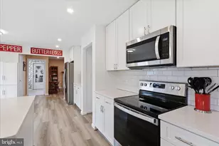 7923 Lake Pleasant Dr, Springfield, VA 22153 - Photo 5