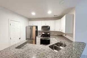 12632 Fair Crest Ct, Fairfax, VA 22033 - Photo 9