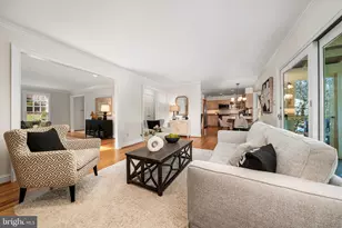 8311 Chapel Lake Ct, Annandale, VA 22003 - Photo 7