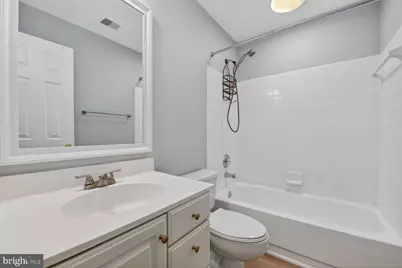 8110 Meadow Springs Court, Vienna, VA 22182 - Photo 19