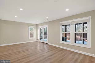 8110 Meadow Springs Ct, Vienna, VA 22182 - Photo 21