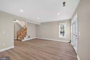 8110 Meadow Springs Ct, Vienna, VA 22182 - Photo 23