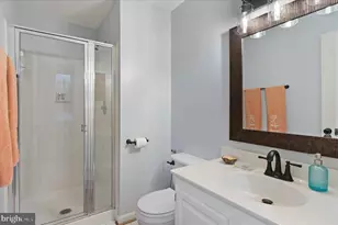 6940 Compton Ln, Centreville, VA 20121 - Photo 35