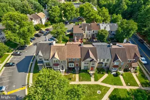 6940 Compton Ln, Centreville, VA 20121 - Photo 15