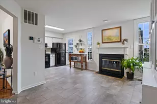 6940 Compton Ln, Centreville, VA 20121 - Photo 5