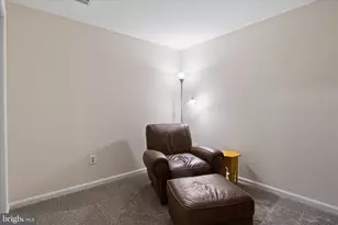 6940 Compton Ln, Centreville, VA 20121 - Photo 33