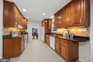 6627 Kennedy Ln, Falls Church, VA 22042 - Photo 13