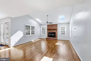 3203 Cinch Ring Ct, Oakton, VA 22124 - Photo 9