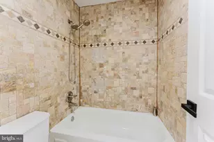 10151 Turnberry Pl, Oakton, VA 22124 - Photo 37