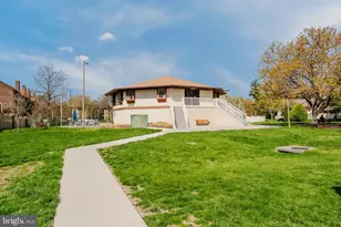 10151 Turnberry Pl, Oakton, VA 22124 - Photo 51