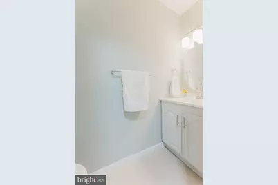 10151 Turnberry Place, Oakton, VA 22124 - Photo 29