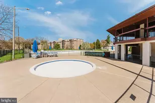 10151 Turnberry Pl, Oakton, VA 22124 - Photo 49