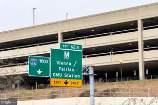 10151 Turnberry Pl, Oakton, VA 22124 - Photo 55