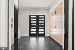 5524 Summit St, Centreville, VA 20120 - Photo 9