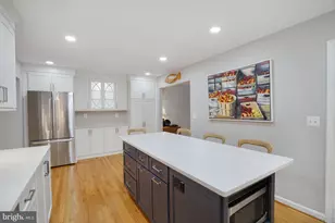 8921 Braeburn Dr, Annandale, VA 22003 - Photo 11