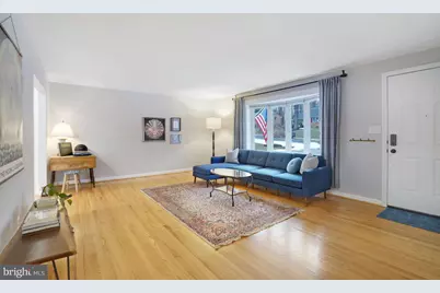 8921 Braeburn Drive, Annandale, VA 22003 - Photo 7