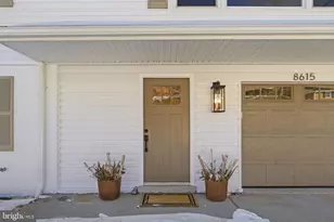 8615 Kerry Ln, Springfield, VA 22152 - Photo 3