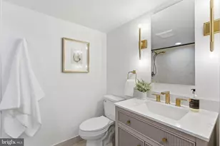 8615 Kerry Ln, Springfield, VA 22152 - Photo 33