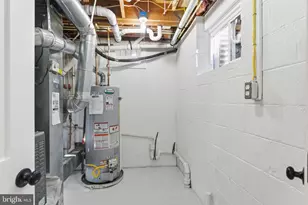 8615 Kerry Ln, Springfield, VA 22152 - Photo 39