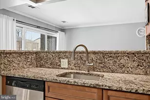 3109 Buccaneer Ct, Fairfax, VA 22031 - Photo 13