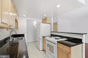 2255 Castle Rock Square, Reston, VA 20191 - Photo 5