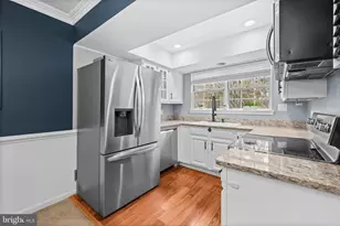 3804 Green Ridge Ct, Fairfax, VA 22033 - Photo 9