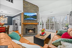 3804 Green Ridge Ct, Fairfax, VA 22033 - Photo 3