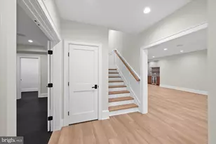 6804 Montour Dr, Falls Church, VA 22043 - Photo 95