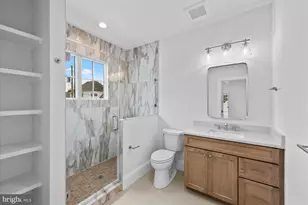 6804 Montour Dr, Falls Church, VA 22043 - Photo 95