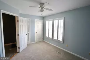 6623 Skylemar Trail, Centreville, VA 20121 - Photo 15