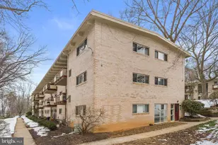 4361 Americana Dr, Annandale, VA 22003 - Photo 17