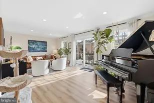 8309 Highcliffe Ct, Annandale, VA 22003 - Photo 11