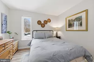 8309 Highcliffe Ct, Annandale, VA 22003 - Photo 17