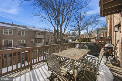 8309 Highcliffe Court, Annandale, VA 22003 - Photo 25