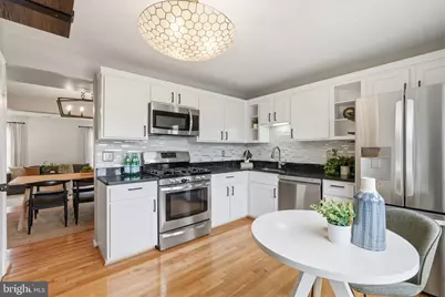 7446 Fountain Head Drive, Annandale, VA 22003 - Photo 5