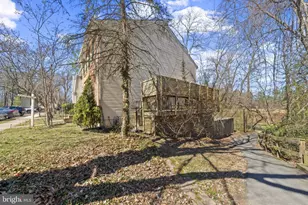 10266 Fern Pool Ct, Burke, VA 22015 - Photo 39